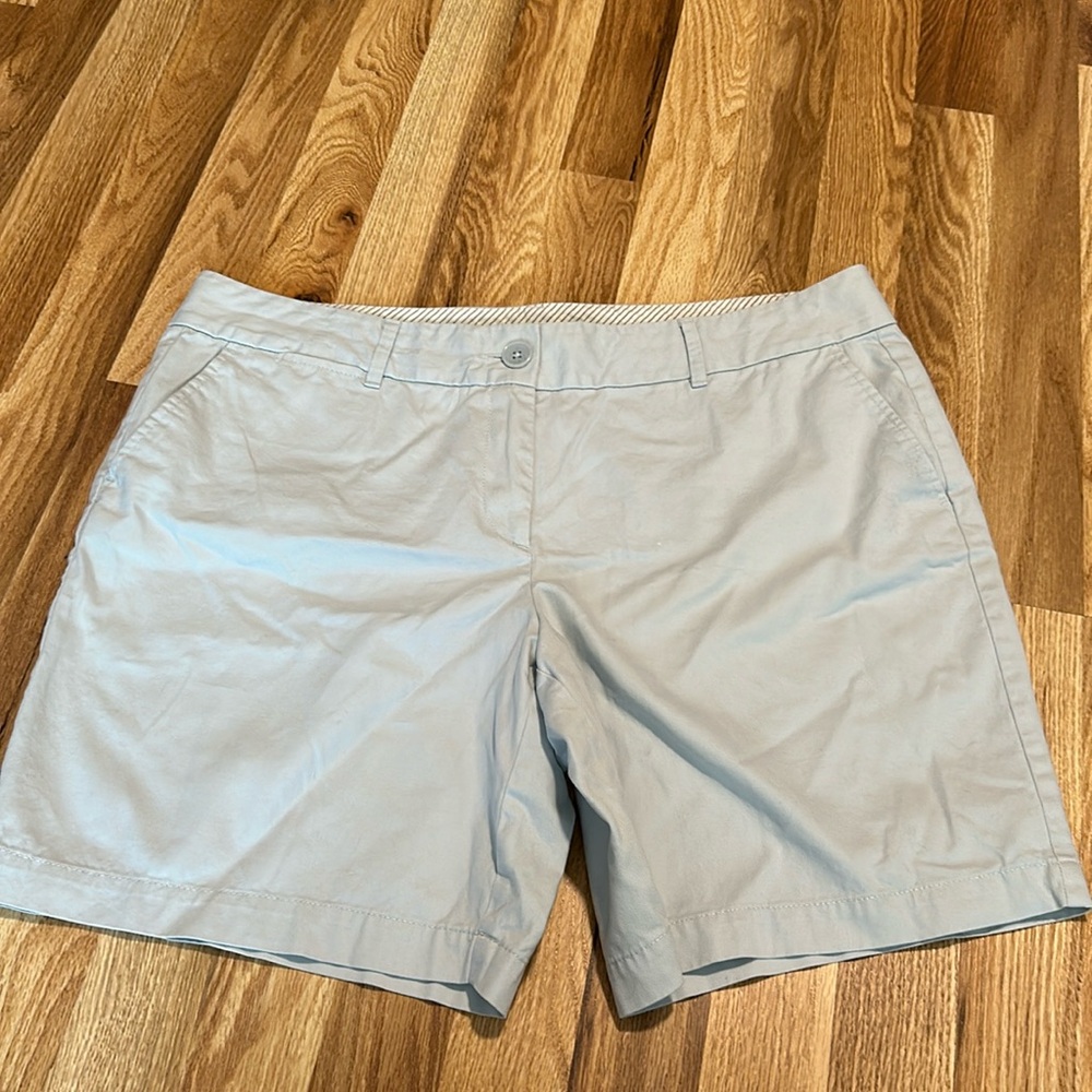 Ann Taylor LOFT light blue / gray shorts size 14